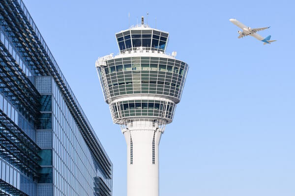 Flughafen München – Wachstumserfolg fordert mehr Kapazitäten Flughafen München – Wachstumserfolg fordert mehr Kapazitäten
